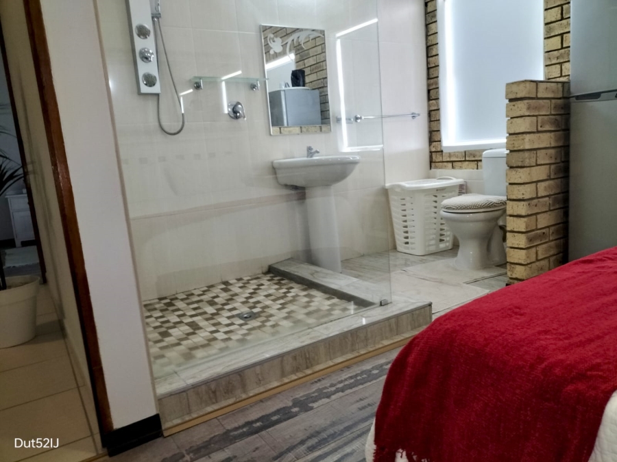 12 Bedroom Property for Sale in Klein Brak Western Cape